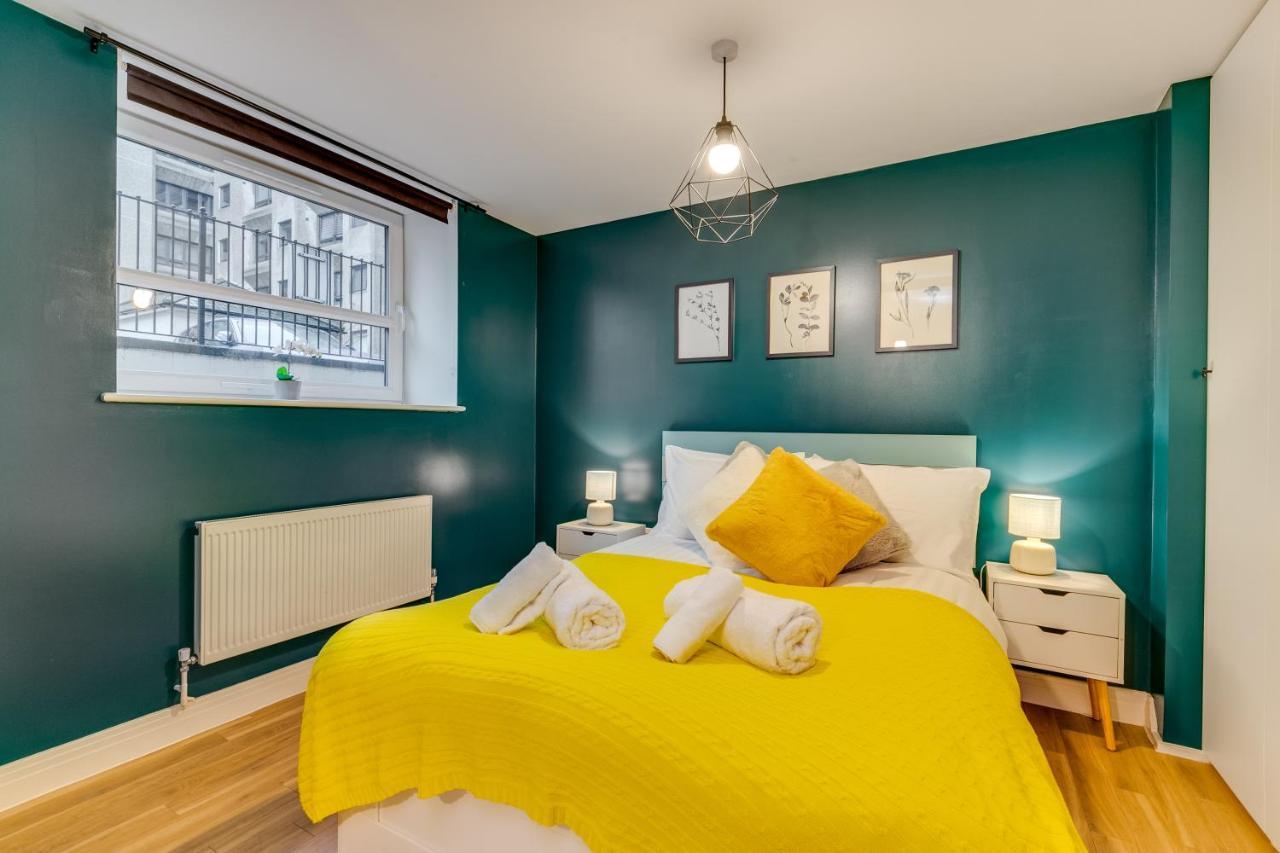Apartment Modern Serviced Town Centre Up To 4people *