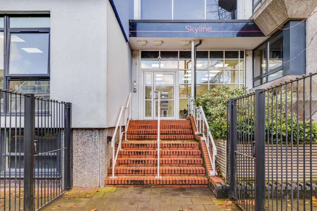 Apartment Modern Serviced Town Centre Up To 4people
